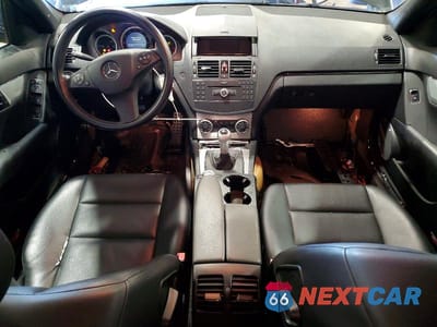 Zdjęcie 8 z 13 samochodu: 2009 MERCEDES-BENZ C 300 VIN:WDDGF54X69R078461 - miniatura