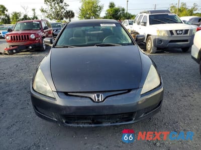 Piąte zdjęcie samochodu w środku: 2005 HONDA ACCORD LX VIN:1HGCM72585A022396 - miniatura