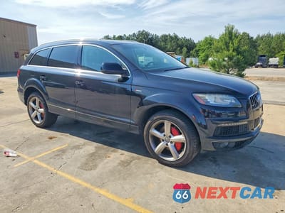 Czwarte zdjęcie samochodu z boku: 2015 AUDI Q7 PRESTIGE VIN:WA1DGAFE7FD003706 - miniatura
