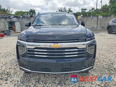 Piąte zdjęcie samochodu w środku: 2025 CHEVROLET SUBURBAN C1500 LT VIN:1GNS5CRD9SR232359 - miniatura
