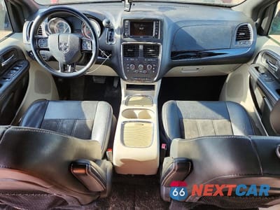 Zdjęcie 8 z 14 samochodu: 2019 DODGE GRAND CARAVAN SXT VIN:2C4RDGCG7KR717159 - miniatura