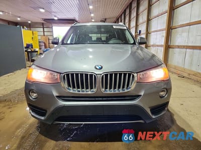 Piąte zdjęcie samochodu w środku: 2017 BMW X3 XDRIVE28I VIN:5UXWX9C51H0T00755 - miniatura