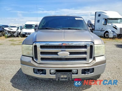 Piąte zdjęcie samochodu w środku: 2005 FORD F350 SRW SUPER DUTY VIN:1FTWW30P25EC11430 - miniatura