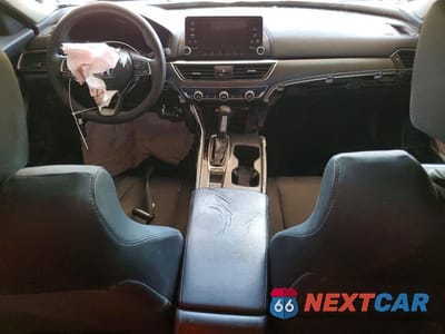 Zdjęcie 8 z 13 samochodu: 2018 HONDA ACCORD LX VIN:1HGCV1F15JA233020 - miniatura