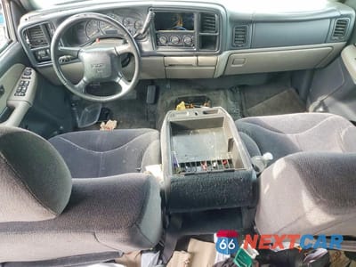 Zdjęcie 8 z 13 samochodu: 2002 GMC YUKON VIN:1GKEC13T12R223353 - miniatura