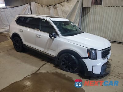 Czwarte zdjęcie samochodu z boku: 2023 KIA TELLURIDE S VIN:5XYP64GC3PG352207 - miniatura