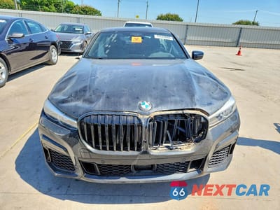 Piąte zdjęcie samochodu w środku: 2022 BMW 750 XI VIN:WBA7U2C09NCK79994 - miniatura