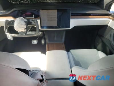 Zdjęcie 8 z 12 samochodu: 2023 TESLA MODEL X VIN:7SAXCBE50PF374662 - miniatura