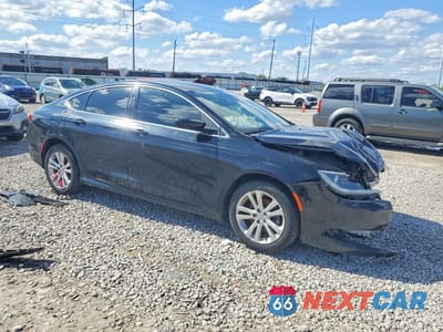 Czwarte zdjęcie samochodu z boku: 2015 CHRYSLER 200 LIMITED VIN:1C3CCCAB9FN626135 - miniatura