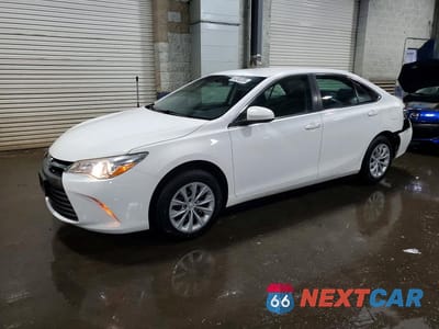 2017 TOYOTA CAMRY LE 4T1BF1FK3HU667425 - główne zdjęcie licytacji z USA - miniatura