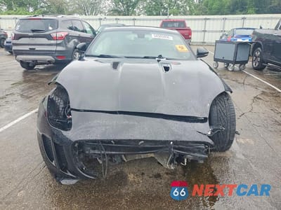 Piąte zdjęcie samochodu w środku: 2016 JAGUAR F-TYPE VIN:SAJWA6AT3G8K22662 - miniatura