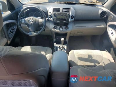 Zdjęcie 8 z 13 samochodu: 2006 TOYOTA RAV4 LIMITED VIN:JTMBK31V565006029 - miniatura