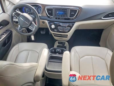 Zdjęcie 8 z 13 samochodu: 2021 CHRYSLER VOYAGER LXI VIN:2C4RC1DG7MR526150 - miniatura