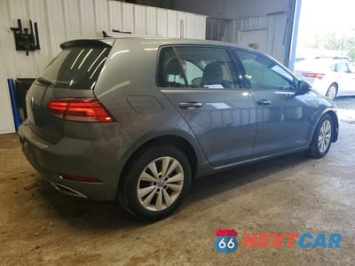 Trzecie zdjęcie samochodu z tyłu: 2021 VOLKSWAGEN GOLF VIN:3VWG57AU2MM001399 - miniatura