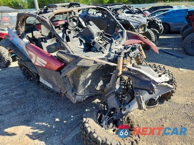Zdjęcie 9 z 10 samochodu: 2024 CAN-AM MAVERICK X3 UTILITY VEHICLE VIN:3JBVGAY4XRE001680 - miniatura