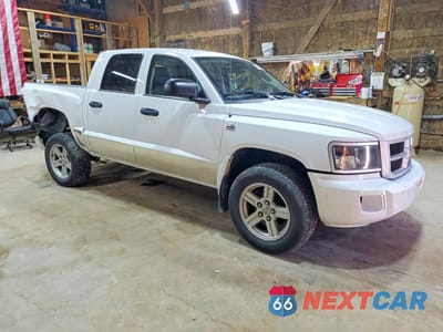 Czwarte zdjęcie samochodu z boku: 2011 DODGE DAKOTA SLT VIN:1D7RW3GP7BS712951 - miniatura