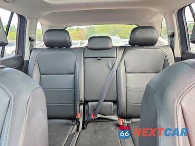 Zdjęcie 10 z 13 samochodu: 2018 VOLKSWAGEN TIGUAN SE VIN:3VV2B7AX8JM123908 - miniatura