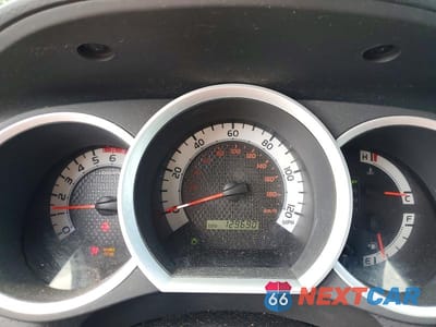 Zdjęcie 9 z 12 samochodu: 2015 TOYOTA TACOMA V6 VIN:3TMLU4EN7FM178586 - miniatura
