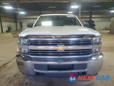 Piąte zdjęcie samochodu w środku: 2016 CHEV SILVERADO K2500 HEAVY DUTY VIN:1GC2CUEG0GZ418528 - miniatura