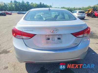 Zdjęcie 6 z 12 samochodu: 2011 HYUNDAI ELANTRA LIMITED VIN:5NPDH4AE8BH020059 - miniatura