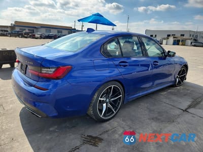 Trzecie zdjęcie samochodu z tyłu: 2020 BMW M340I VIN:WBA5U7C06LFH66265 - miniatura
