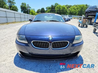 Piąte zdjęcie samochodu w środku: 2007 BMW Z4 3.0 VIN:4USBU33557LW70426 - miniatura