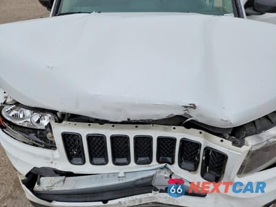 Zdjęcie 11 z 12 samochodu: 2014 JEEP COMPASS SPORT VIN:1C4NJCBA7ED911582 - miniatura