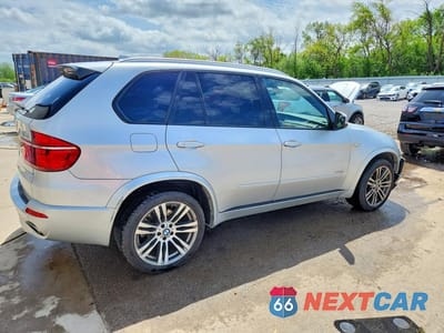 Trzecie zdjęcie samochodu z tyłu: 2013 BMW X5 XDRIVE35I VIN:5UXZV4C50D0G54480 - miniatura
