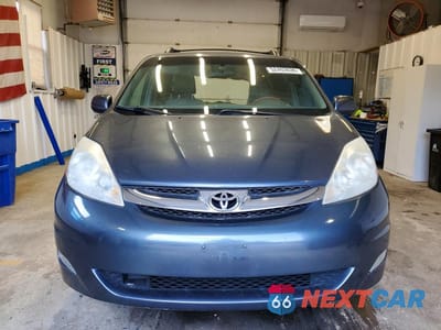 Piąte zdjęcie samochodu w środku: 2009 TOYOTA SIENNA VIN:5TDZK22C89S258474 - miniatura
