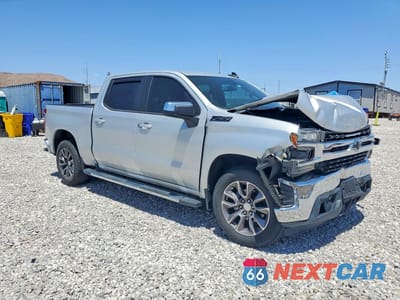 Czwarte zdjęcie samochodu z boku: 2021 CHEVROLET SILVERADO C1500 LT VIN:3GCPWCET1MG208536 - miniatura