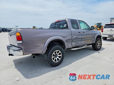 Trzecie zdjęcie samochodu z tyłu: 2002 TOYOTA TUNDRA SR5 V8 VIN:5TBRT34112S322769 - miniatura