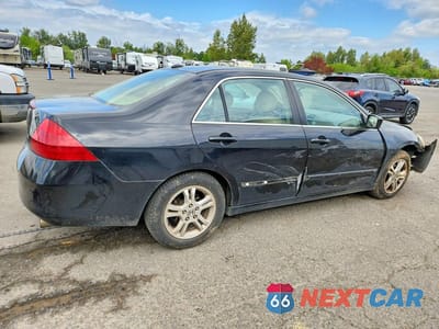 Trzecie zdjęcie samochodu z tyłu: 2006 HONDA ACCORD EX VIN:1HGCM56816A174434 - miniatura