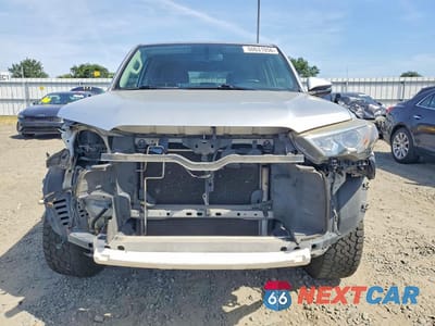 Piąte zdjęcie samochodu w środku: 2014 TOYOTA 4RUNNER SR5 PREMIUM VIN:JTEBU5JR1E5186547 - miniatura