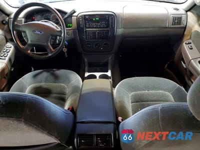 Zdjęcie 8 z 13 samochodu: 2002 FORD EXPLORER XLT VIN:1FMZU73E92ZC13390 - miniatura
