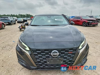 Piąte zdjęcie samochodu w środku: 2023 NISSAN ALTIMA SR VIN:1N4BL4CV2PN369640 - miniatura