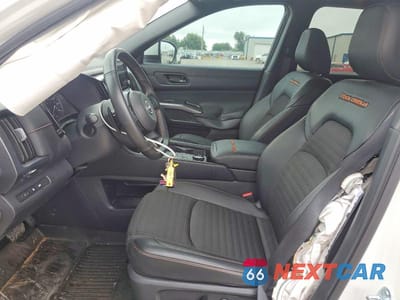 Zdjęcie 7 z 13 samochodu: 2025 NISSAN PATHFINDER ROCK CREEK VIN:5N1DR3BD4SC247799 - miniatura