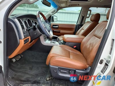 Zdjęcie 7 z 14 samochodu: 2017 TOYOTA SEQUOIA PLATINUM VIN:5TDDW5G18HS155383 - miniatura