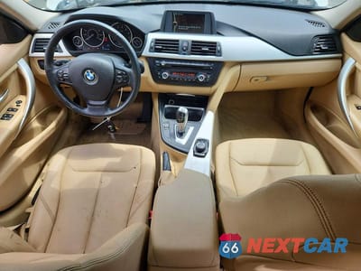 Zdjęcie 8 z 12 samochodu: 2014 BMW 320 I VIN:WBA3B1G50ENS77849 - miniatura