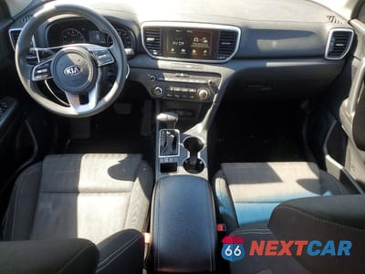 Zdjęcie 8 z 13 samochodu: 2021 KIA SPORTAGE LX VIN:KNDPMCAC1M7861097 - miniatura