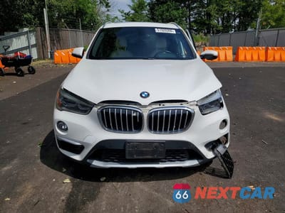 Piąte zdjęcie samochodu w środku: 2016 BMW X1 XDRIVE28I VIN:WBXHT3Z38G4A51683 - miniatura