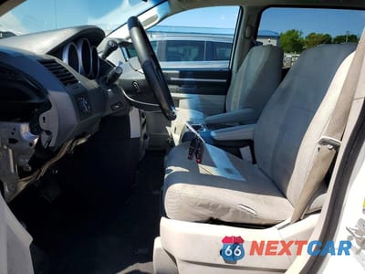 Zdjęcie 7 z 14 samochodu: 2008 DODGE GRAND CARAVAN SXT VIN:2D8HN54P68R127234 - miniatura
