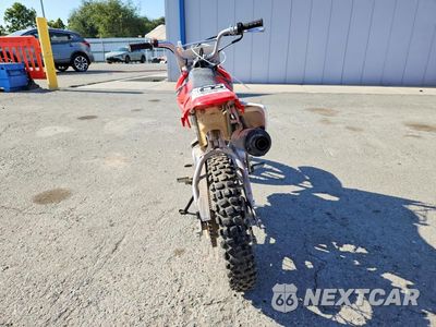 Czwarte zdjęcie samochodu z boku: 2005 HOND-HONDA CRF 70 VIN:JH2DE02045K807026 - miniatura