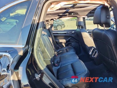 Zdjęcie 11 z 13 samochodu: 2017 PORSCHE CAYENNE VIN:WP1AA2A26HKA91660 - miniatura