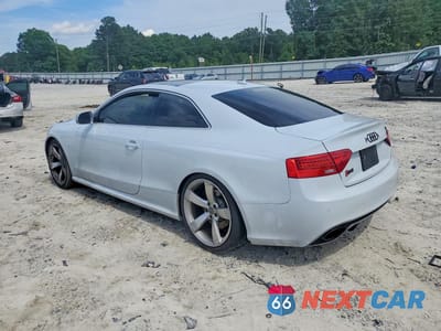 Drugie zdjęcie samochodu z przodu: 2013 AUDI RS5 VIN:WUAC6AFR0DA901685 - miniatura
