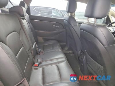 Zdjęcie 10 z 13 samochodu: 2014 KIA RONDO VIN:KNAHU8A38E7034942 - miniatura