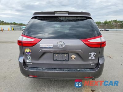 Zdjęcie 6 z 13 samochodu: 2019 TOYOTA SIENNA XLE 8-PASSENGER VIN:5TDYZ3DC3KS988776 - miniatura