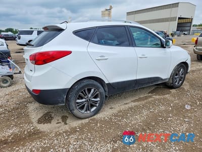 Trzecie zdjęcie samochodu z tyłu: 2015 HYUNDAI TUCSON SE VIN:KM8JUCAG1FU972709 - miniatura