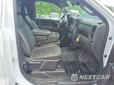 Zdjęcie 10 z 12 samochodu: 2023 CHEVROLET SILVERADO C1500 VIN:3GCNAAEKXPG353483 - miniatura