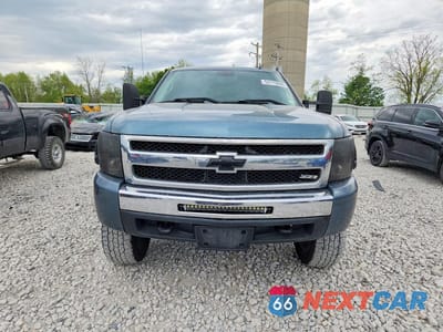 Piąte zdjęcie samochodu w środku: 2010 CHEVROLET SILVERADO K1500 LT VIN:3GCRKSE34AG155373 - miniatura