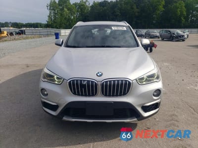 Piąte zdjęcie samochodu w środku: 2017 BMW X1 XDRIVE28I VIN:WBXHT3C30H5F83434 - miniatura